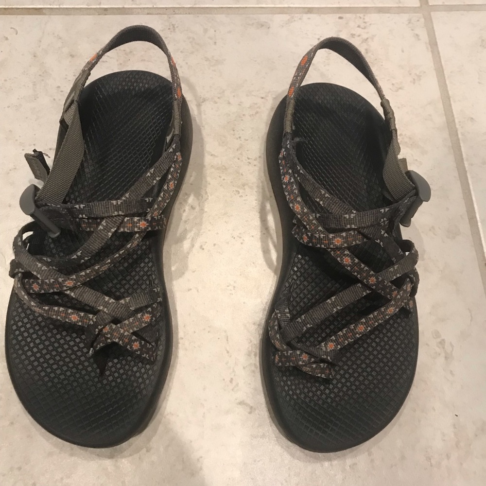 Chacos 9 womens